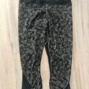 Lululemon Cropped Leggings